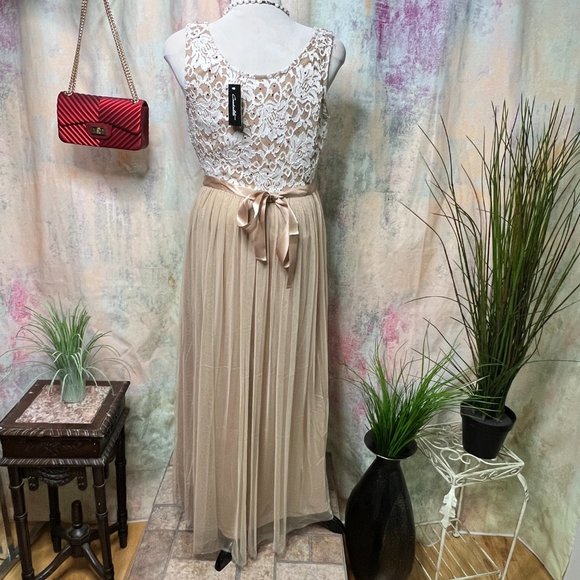 NWT📌 Candalite 2 - Piece Lace Mother of the Bride - Ball - Prom - Formal Dress - Picture 4 of 15